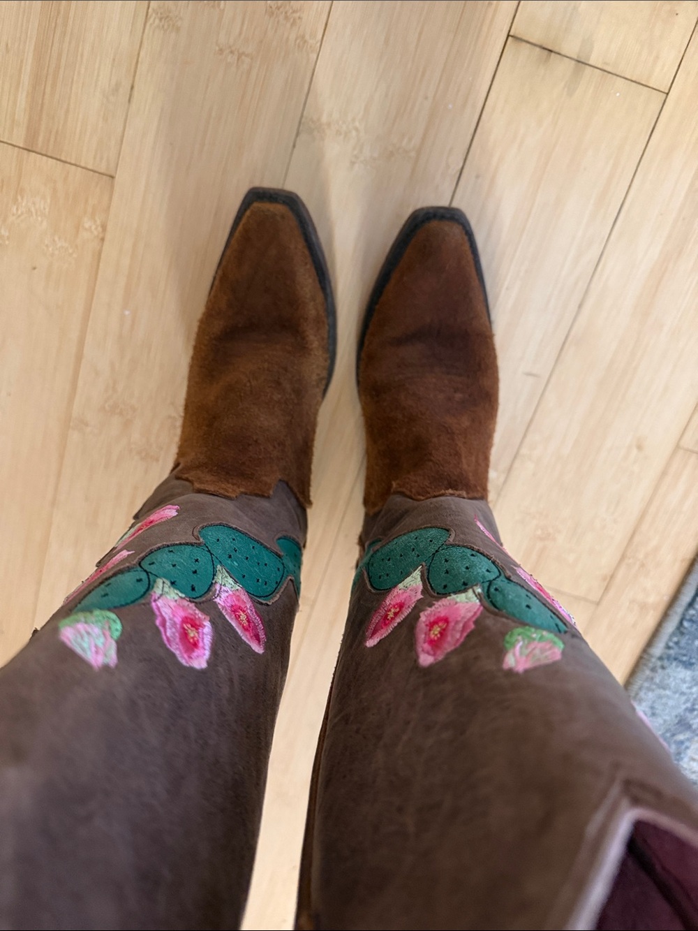 Brown Suede & Leather Western Boots with Green Cactus & Pink Flower Embroidery 🌸 - Picture 6 of 8